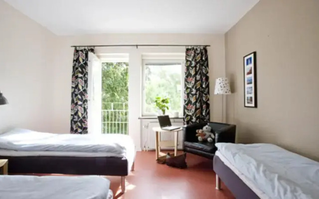 Отель Stf Hostel Malmo Eriksfalt Швеция, Мальме - отзывы, цены и фото номеров - забронировать отель Stf Hostel Malmo Eriksfalt онлайн комната для гостей