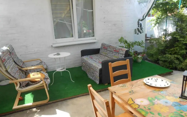 Hostel Muraveynik вид на фасад