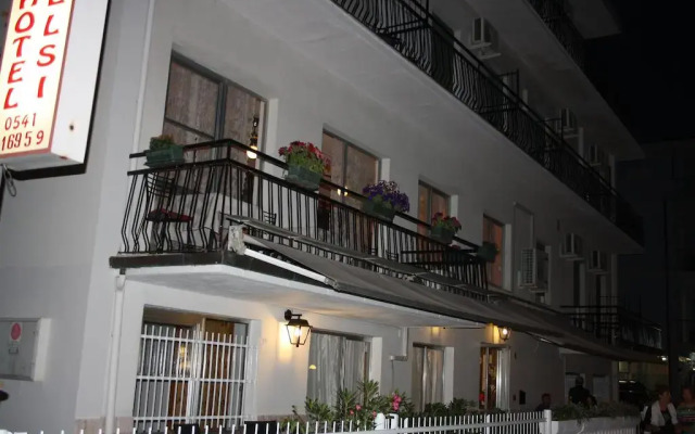 Hotel Rimini вид на фасад