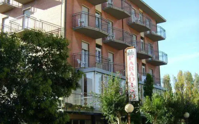 Hotel Paradiso вид на фасад