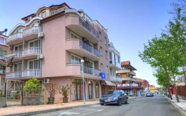 Отель Stella Del Mare Guest House вид на фасад