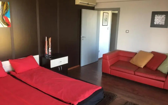 Отель Business Centre Slatina комната для гостей
