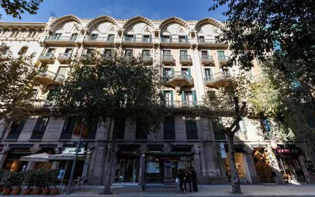 Отель Ciudad Condal Paseo de Gracia Испания, Барселона - отзывы, цены и фото номеров - забронировать отель Ciudad Condal Paseo de Gracia онлайн вид на фасад