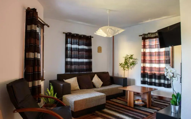 Отель Holiday home Kalina Болгария, Чепеларе - отзывы, цены и фото номеров - забронировать отель Holiday home Kalina онлайн комната для гостей