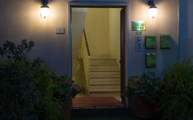 Hotel Louis I вид на фасад