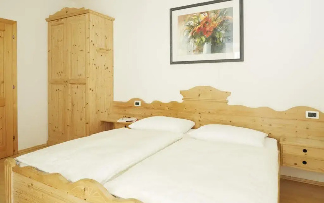 Отель Residence Kreuzwegerhof Наллес комната для гостей