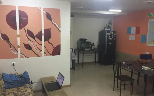 Отель Bunker Downtown Yerevan Ереван интерьер отеля