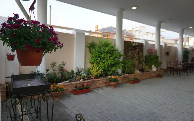 Гостиница Guest House Viktoria вид на фасад