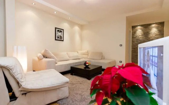 Отель Slavija Square Apartments Сербия, Белград - отзывы, цены и фото номеров - забронировать отель Slavija Square Apartments онлайн комната для гостей