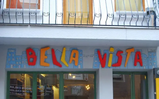 Vegan Bella Vista Hostel вид на фасад