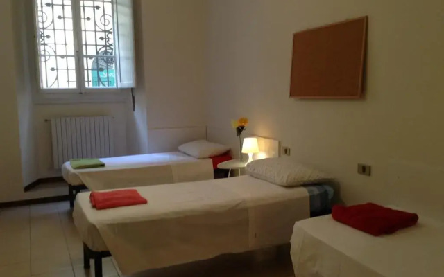 Апартаменты Apartment Faenza Sixty Eight комната для гостей