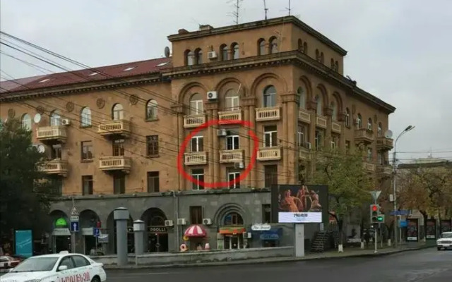 Отель Luxury Appartment at Abovyan street вид на фасад