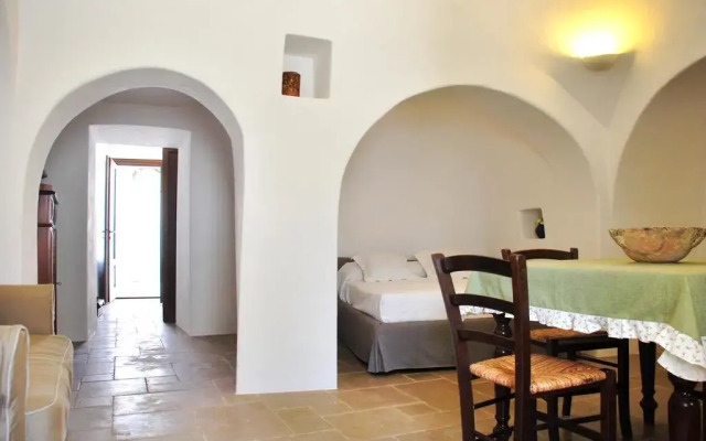 Отель Il Trullo Del Viaggiatore Альберобелло комната для гостей