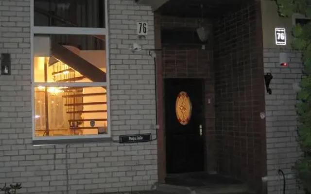 Отель Puku Street Guest House вид на фасад