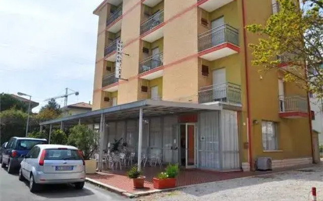 Be Hotel вид на фасад