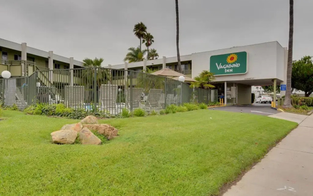 Отель Vagabond Inn San Diego Airport/Marina вид на фасад