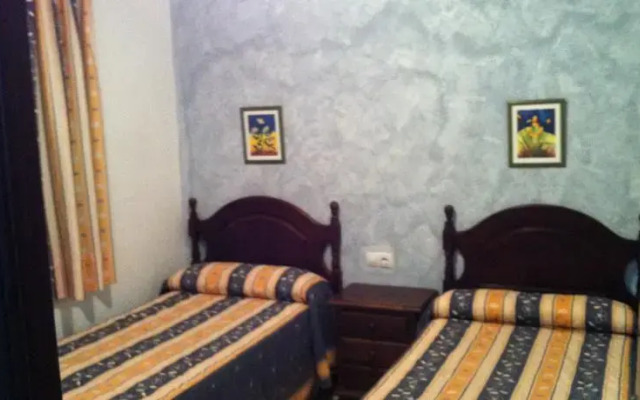 Отель Apartamentos Turísticos Cabo Roche комната для гостей