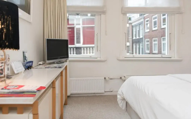 Отель Bed and Breakfast Jordaan Corner Нидерланды, Амстердам - отзывы, цены и фото номеров - забронировать отель Bed and Breakfast Jordaan Corner онлайн комната для гостей