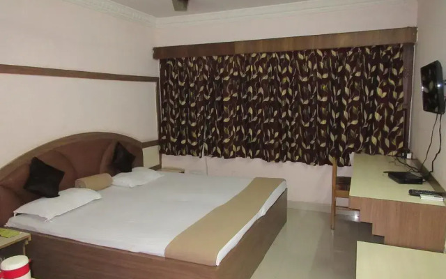 Hotel All Near комната для гостей