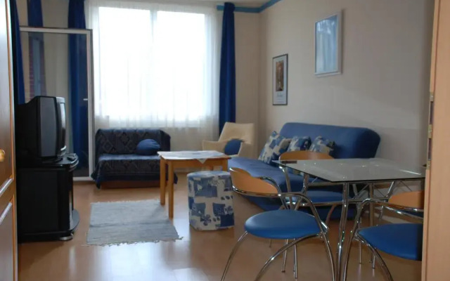 Отель RÓmai ApartmanhÁz Хевиз комната для гостей
