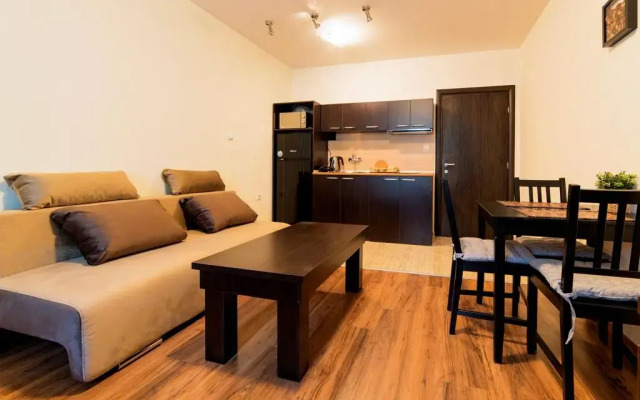 Отель April Studios in Sandanski Сандански комната для гостей
