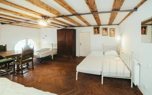 Гостиница Art Hostel Украина, Львов - 8 отзывов об отеле, цены и фото номеров - забронировать гостиницу Art Hostel онлайн комната для гостей
