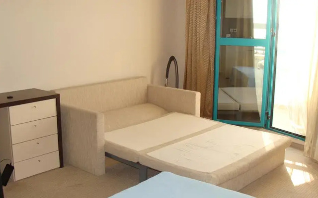 Апартаменты Berlin Golden Beach Studio комната для гостей