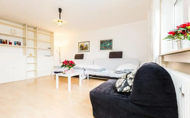Апартаменты Apartments Köln Neubrück Кёльн комната для гостей