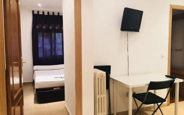 Отель Apartamentos Madrid Hortaleza Испания, Мадрид - отзывы, цены и фото номеров - забронировать отель Apartamentos Madrid Hortaleza онлайн комната для гостей