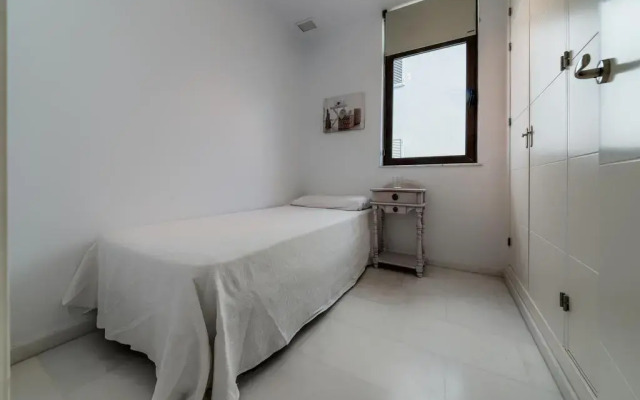 Отель Apartamentos Villas Flamenco Rentals Испания, Кониль-де-ла-Фронтера - отзывы, цены и фото номеров - забронировать отель Apartamentos Villas Flamenco Rentals онлайн комната для гостей