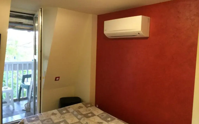 Отель Home Hostel Plovdiv Болгария, Пловдив - отзывы, цены и фото номеров - забронировать отель Home Hostel Plovdiv онлайн комната для гостей