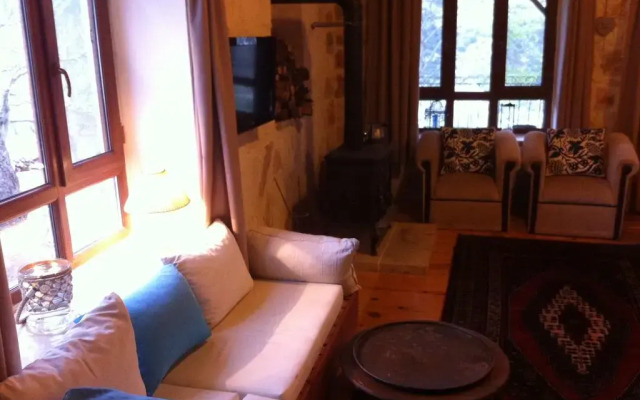 Отель The Mountain House комната для гостей