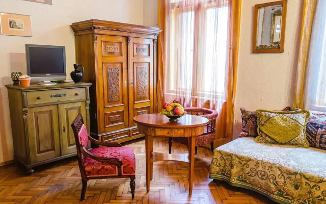 Апартаменты Central Market Apartment комната для гостей