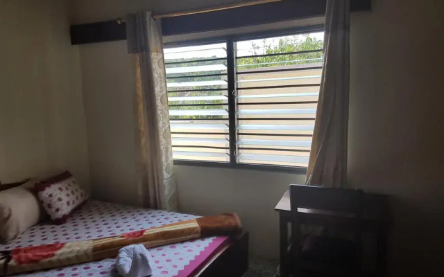 Отель Jackson Guesthouse Anomabo комната для гостей