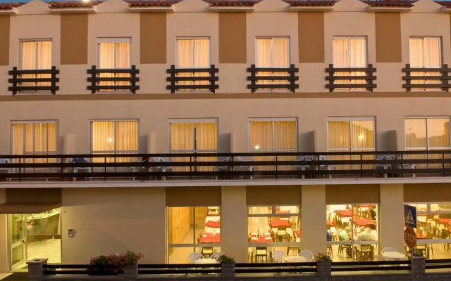 Hotel Miramar - São Pedro de Moel вид на фасад