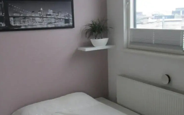 Апартаменты Blue Sky Lounge Apartment комната для гостей