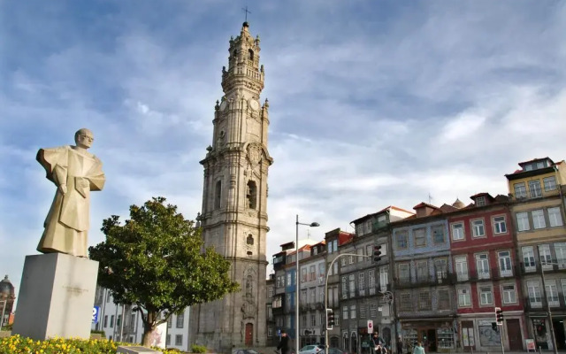 Отель Premium Porto Downtown вид на фасад