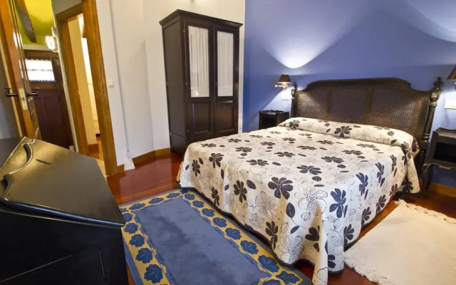 Отель Apartamentos Rurales Los Brezos* комната для гостей