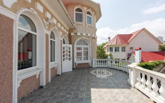 Гостиница Holiday Home near Arcadia вид на фасад