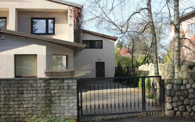 Апартаменты Lee Apartments вид на фасад