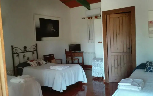 Отель Casa Rural La Cimbarra комната для гостей