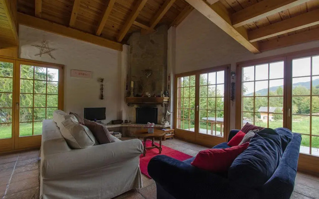 Отель Chalet Pierre Blanche Нендаз комната для гостей