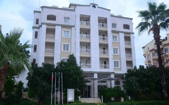 Almena Hotel вид на фасад