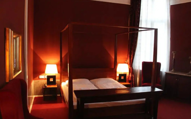 Hotel Maison Am Adenauerplatz Берлин комната для гостей
