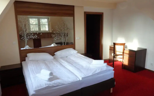 Hotel Meridian комната для гостей