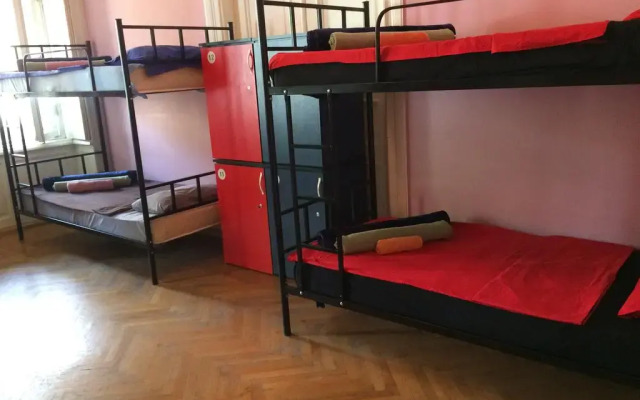 Squirrel Hostel Tbilisi комната для гостей
