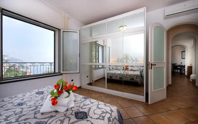 Отель Holiday In Amalfi Италия, Амальфи - отзывы, цены и фото номеров - забронировать отель Holiday In Amalfi онлайн комната для гостей