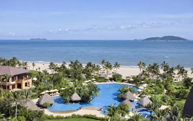 Отель Narada Resort & Spa Китай, Санья - отзывы, цены и фото номеров - забронировать отель Narada Resort & Spa онлайн пляж