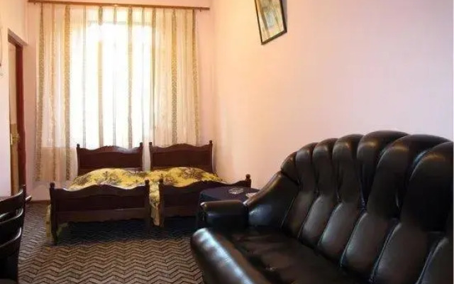 Hotel Lalvar Алаверди комната для гостей