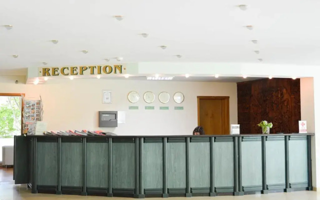 Отель Magnolia Club вид на фасад